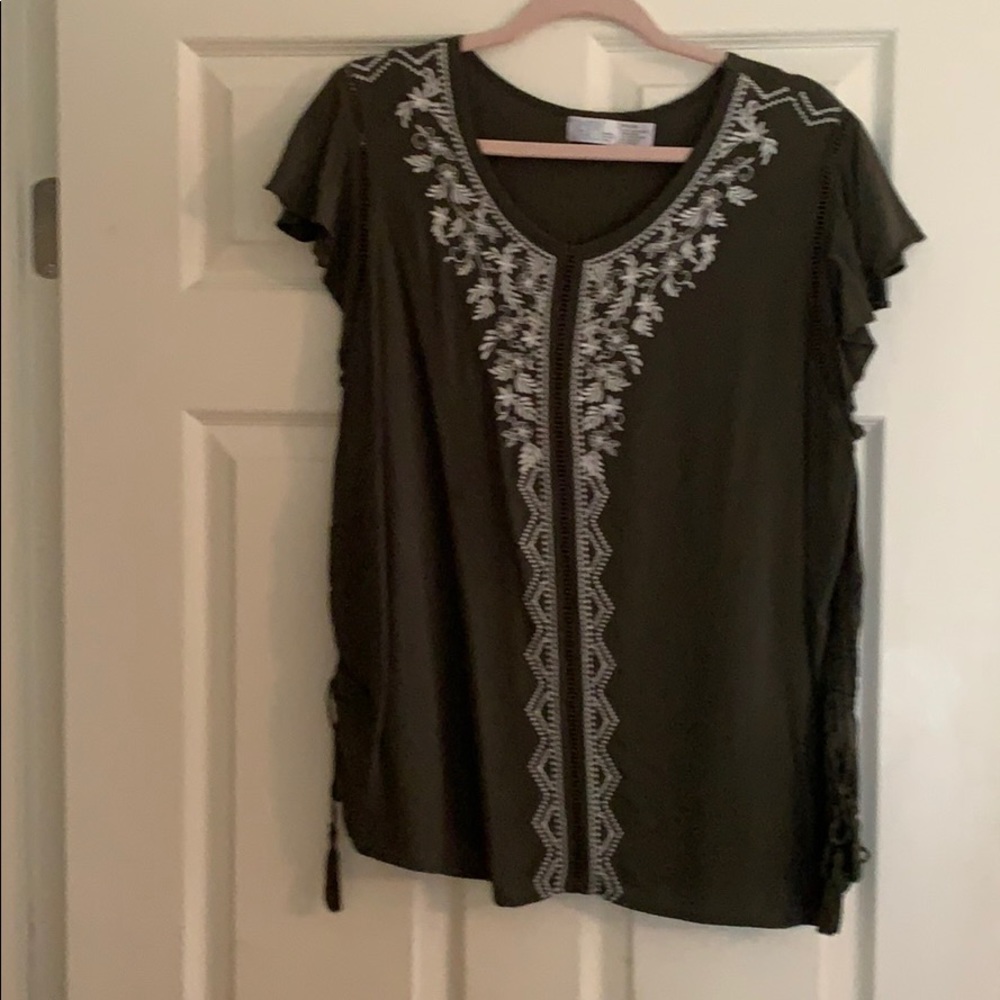 Women’s shirt